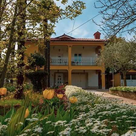 Apartment Villa Olga Porec Bagian luar foto