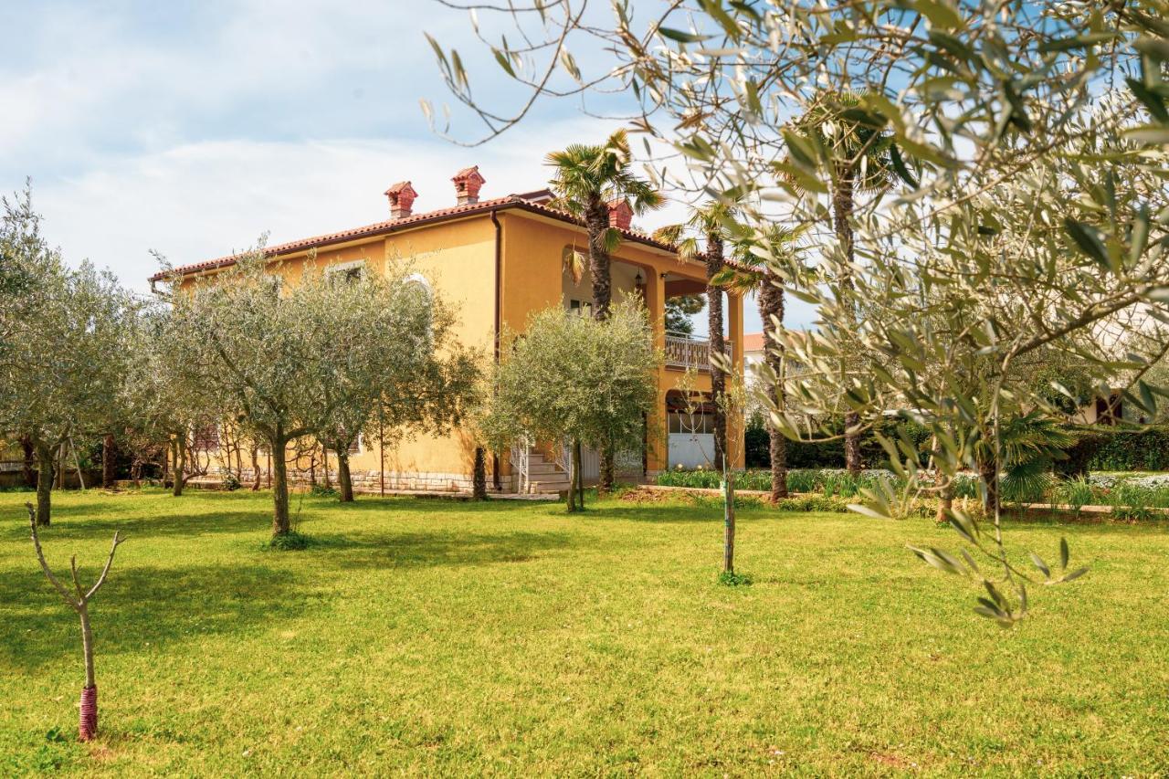 Apartment Villa Olga Porec Bagian luar foto
