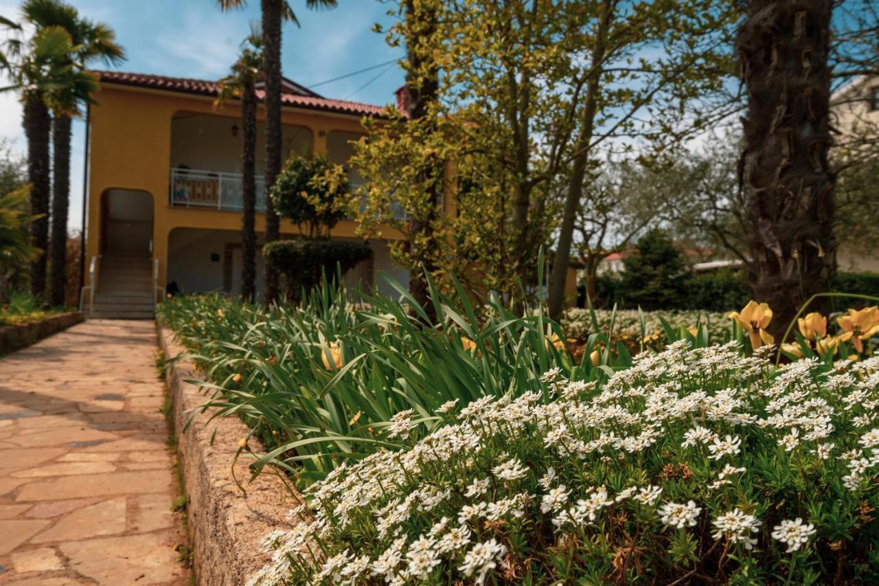Apartment Villa Olga Porec Bagian luar foto