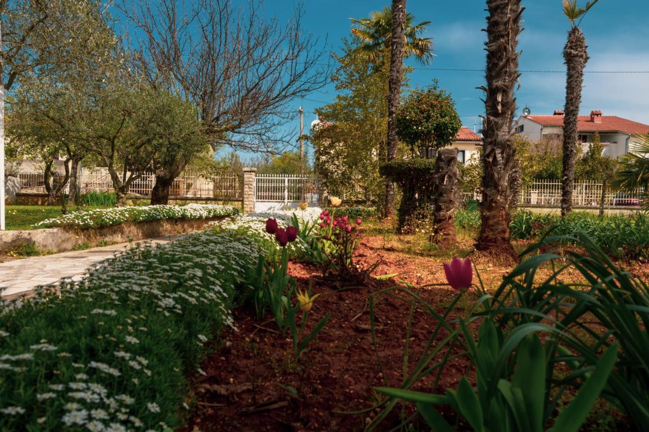 Apartment Villa Olga Porec Bagian luar foto