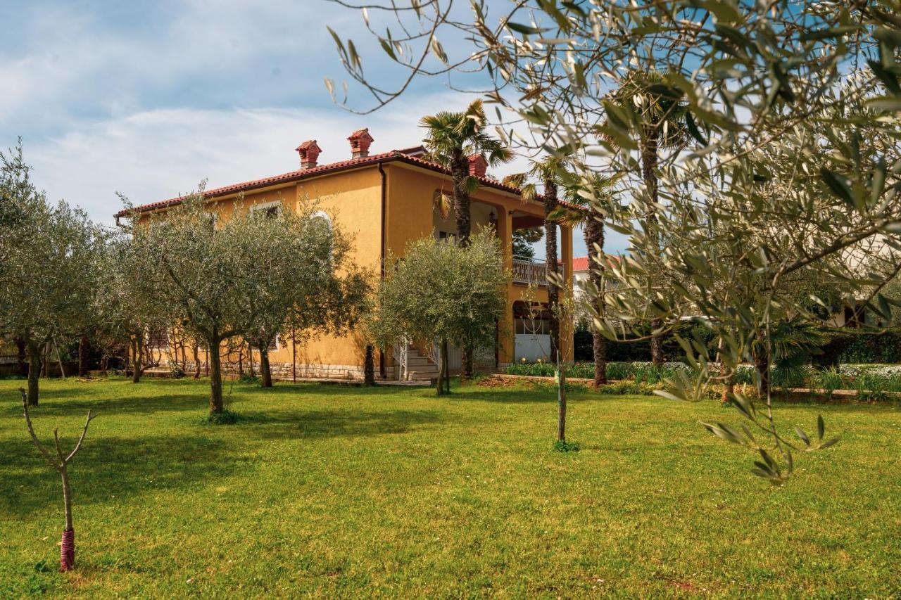 Apartment Villa Olga Porec Bagian luar foto